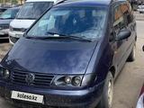 Volkswagen Sharan 1995 годаүшін1 500 000 тг. в Щучинск – фото 2