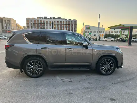 Lexus LX 600 2023 года за 75 500 000 тг. в Алматы – фото 4