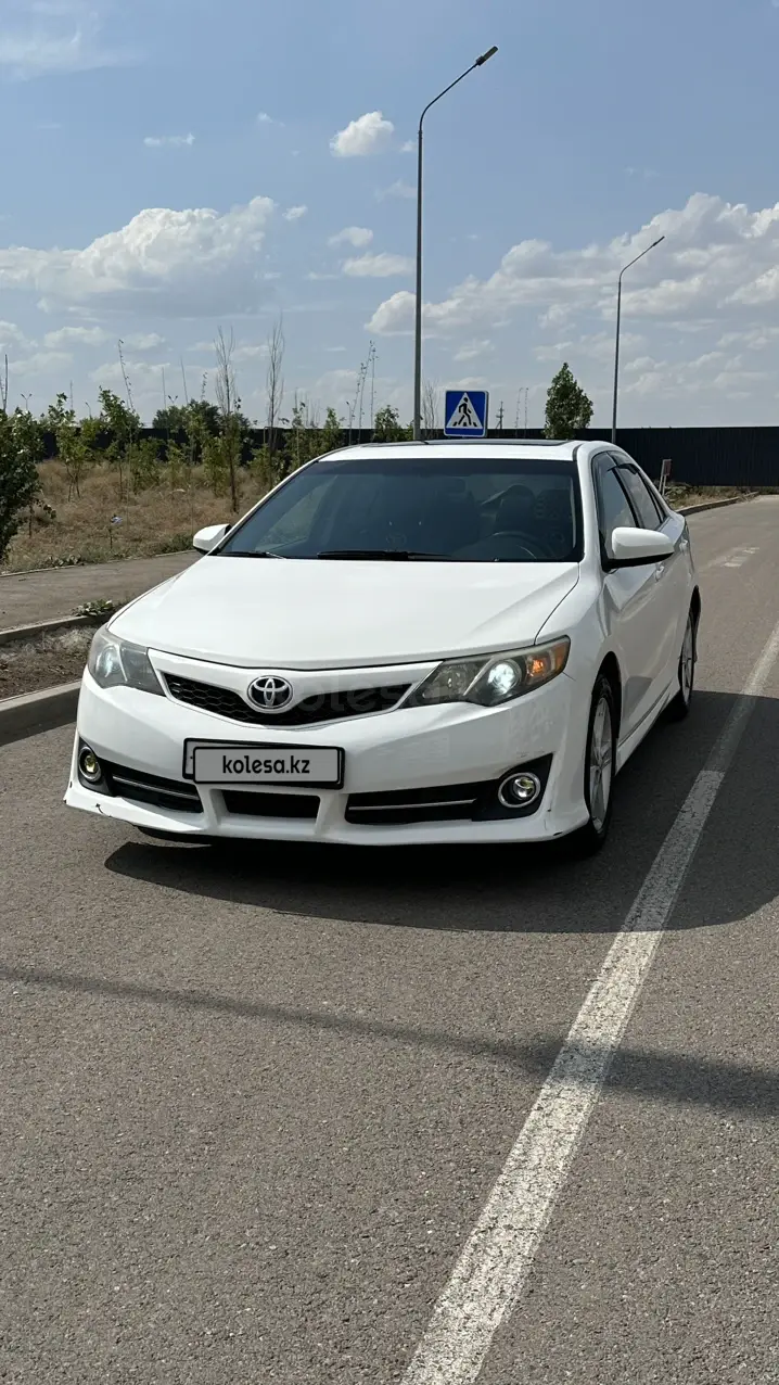 Toyota Camry, 2012