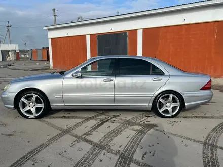 Mercedes-Benz S 55 2002 года за 7 500 000 тг. в Жанаозен – фото 2