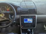 Volkswagen Sharan 2006 годаүшін2 400 000 тг. в Уральск – фото 5
