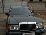 Mercedes-Benz E 200 1993 года за 1 250 000 тг. в Тараз – фото 2