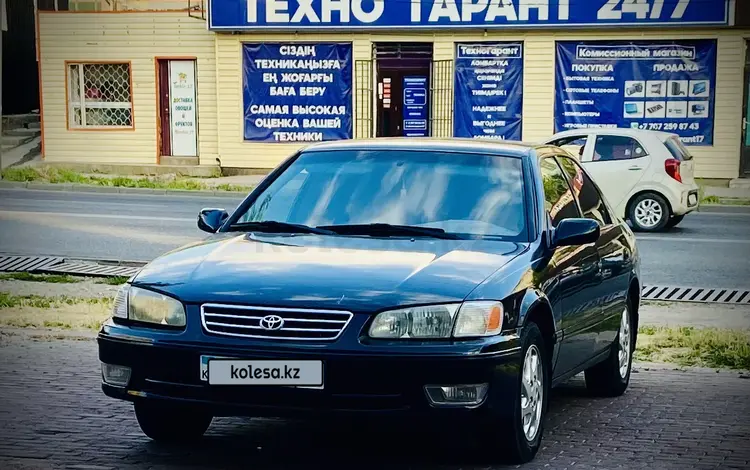 Toyota Camry 2000 года за 3 500 000 тг. в Шымкент