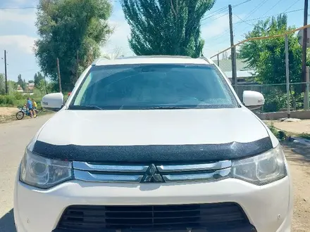 Mitsubishi Outlander 2016 года за 9 500 000 тг. в Алматы – фото 2