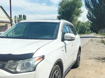 Mitsubishi Outlander 2016 года за 9 500 000 тг. в Алматы – фото 3