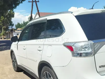 Mitsubishi Outlander 2016 года за 9 500 000 тг. в Алматы – фото 9