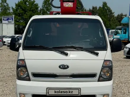 Kia  Bongo 2015 года за 21 000 000 тг. в Бишкек – фото 2