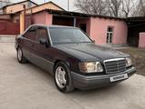 Mercedes-Benz E 220 1994 годаүшін1 950 000 тг. в Туркестан – фото 2