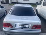 Mercedes-Benz E 280 1996 года за 2 400 000 тг. в Талдыкорган – фото 5