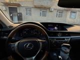 Lexus ES 300h 2015 годаүшін9 700 000 тг. в Жанаозен – фото 3