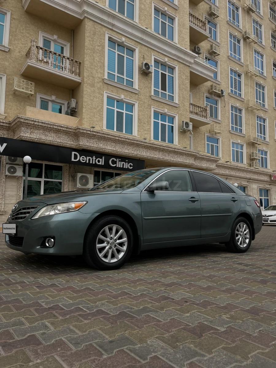 Toyota Camry 2010 г.