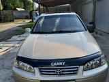 Toyota Camry 2001 годаүшін3 100 000 тг. в Алматы