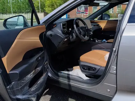 Lexus RX 350 2025 года за 41 121 000 тг. в Актобе – фото 13