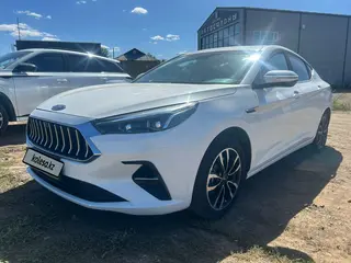JAC J7