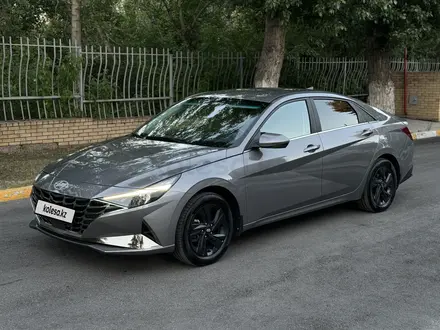 Hyundai Elantra 2022 года за 7 400 000 тг. в Караганда