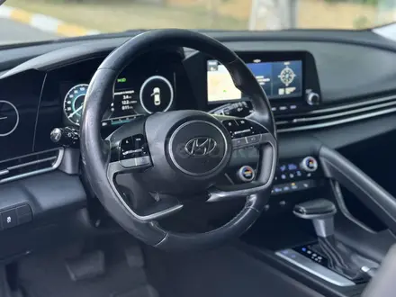 Hyundai Elantra 2022 года за 7 400 000 тг. в Караганда – фото 7