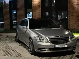 Mercedes-Benz S 500