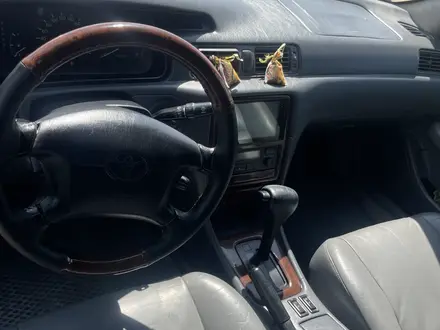 Toyota Camry 1997 года за 4 200 000 тг. в Жанаозен – фото 17