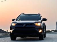 Toyota RAV4 2018 годаfor10 300 000 тг. в Актау