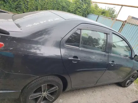 Toyota Yaris 2007 года за 3 050 000 тг. в Алматы – фото 2