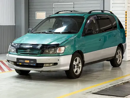 Toyota Ipsum 1997 года за 1 650 000 тг. в Алматы
