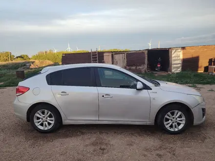 Chevrolet Cruze 2012 года за 2 200 000 тг. в Астана – фото 3