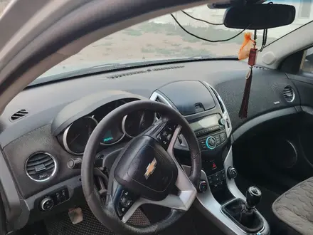Chevrolet Cruze 2012 года за 2 200 000 тг. в Астана – фото 5