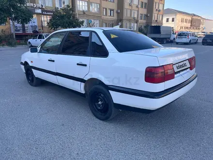 Volkswagen Passat 1995 года за 700 000 тг. в Актау – фото 9