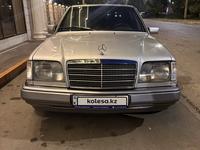 Mercedes-Benz E 220 1994 годаfor2 400 000 тг. в Тараз