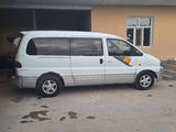 Hyundai Starex 2002 годаүшін2 300 000 тг. в Туркестан – фото 2