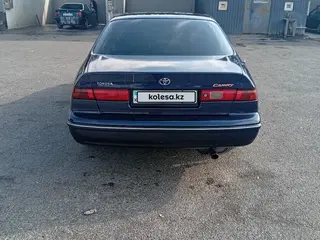 Toyota Camry, 1998
