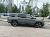 Rivian R1S 2023 года за 45 000 000 тг. в Алматы – фото 2