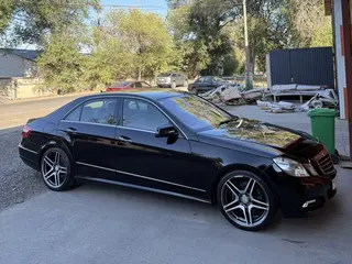 Mercedes-Benz E-Class, 2009