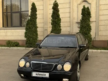 Mercedes-Benz E 320 2000 года за 4 300 000 тг. в Алматы – фото 2