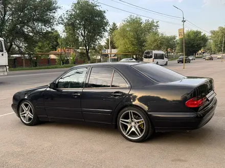 Mercedes-Benz E 320 2000 года за 4 300 000 тг. в Алматы – фото 11