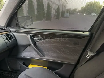 Mercedes-Benz E 320 2000 года за 4 300 000 тг. в Алматы – фото 15
