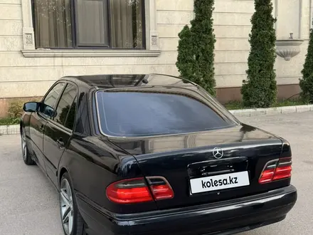 Mercedes-Benz E 320 2000 года за 4 300 000 тг. в Алматы – фото 8
