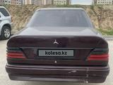 Mercedes-Benz E 220 1994 года за 900 000 тг. в Шымкент – фото 3