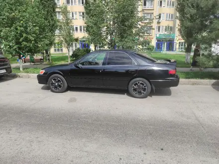 Toyota Camry 2000 года за 2 200 000 тг. в Алматы – фото 10