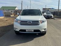 Toyota Highlander 2013 годаfor8 500 000 тг. в Атырау