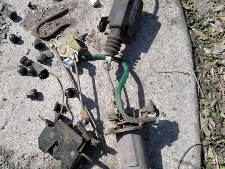 Замок багажника за 15 000 тг. в Караганда