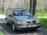 Volkswagen Passat 1993 года за 2 400 000 тг. в Тараз