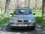 Volkswagen Passat 1993 года за 2 400 000 тг. в Тараз – фото 2