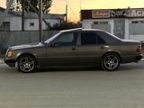 Mercedes-Benz E 230 1988 годаүшін1 500 000 тг. в Актобе – фото 3