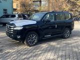 Toyota Land Cruiser 2023 года за 64 950 000 тг. в Алматы