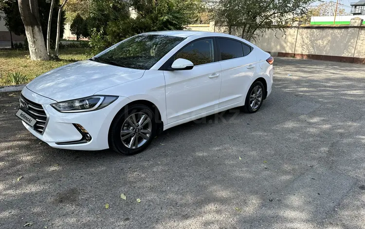 Hyundai Elantra 2018 года за 8 000 000 тг. в Шымкент