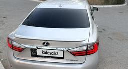 Lexus ES 300h 2014 годаүшін7 600 000 тг. в Жанаозен – фото 4