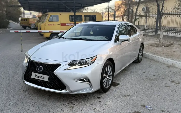 Lexus ES 300h 2014 годаүшін7 600 000 тг. в Жанаозен
