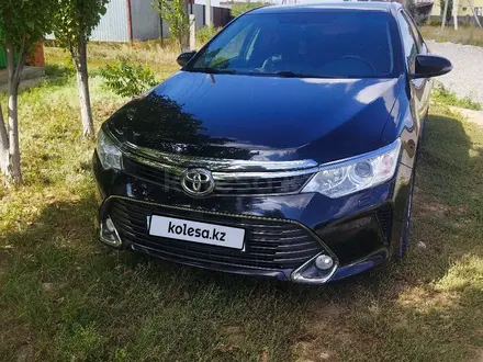 Toyota Camry 2015 года за 12 500 000 тг. в Актобе – фото 9