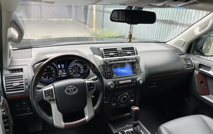 Toyota Land Cruiser Prado 2014 года за 23 900 000 тг. в Алматы